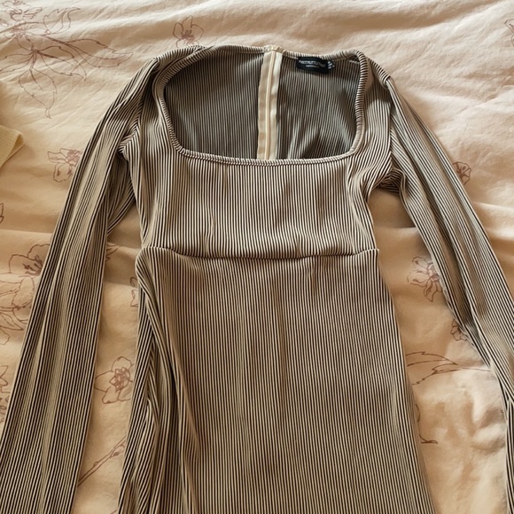 Maternity Cream Ribbed Side Split Maxi Dress - Picture 5 of 7